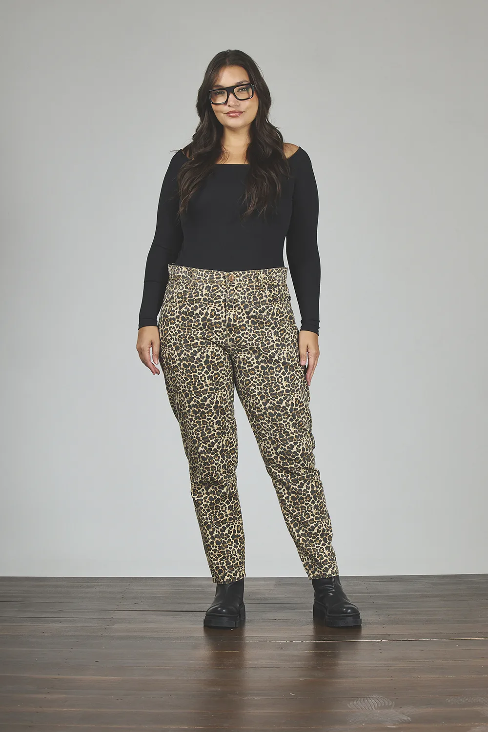 843-1-2-1.webp ART. 843 | MOM ANIMAL PRINT RÍGIDO - Imagen 1