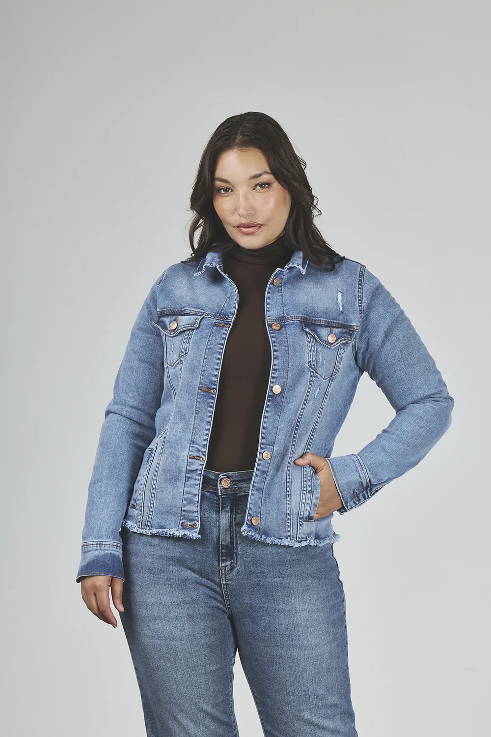 892-1.webp ART. 892 | CAMPERA NEVADA CON ROTURA DEFLECADO - Imagen 1