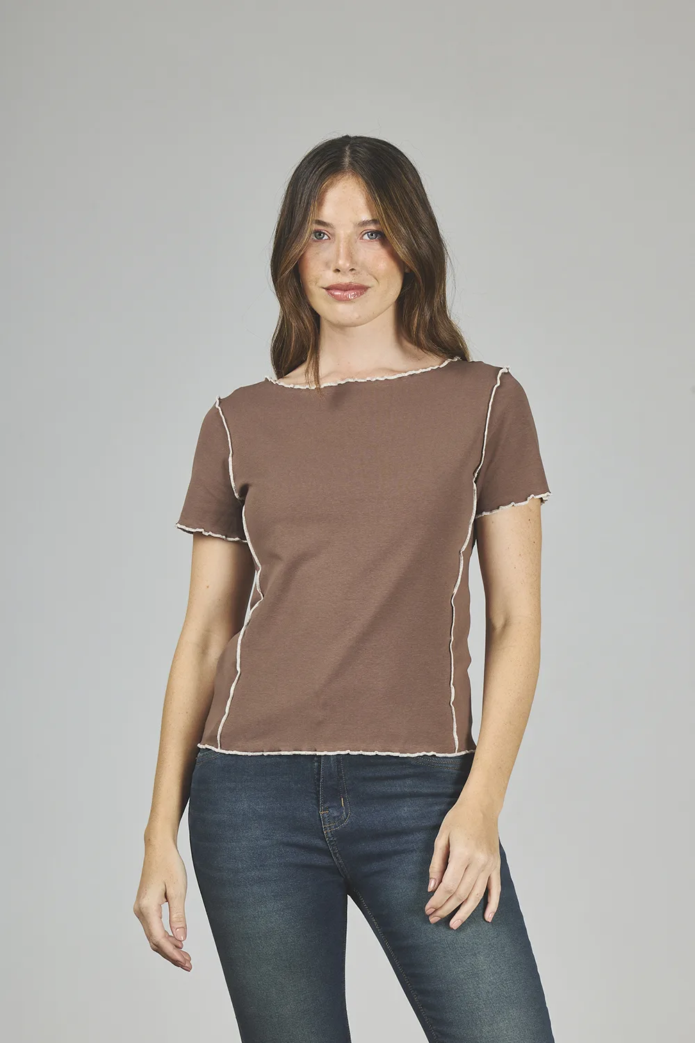 A-41-1.webp ART. A-41 | REMERA CHOCOLATE SIN MANGA CON RIBETES CONTRASTE - Imagen 1