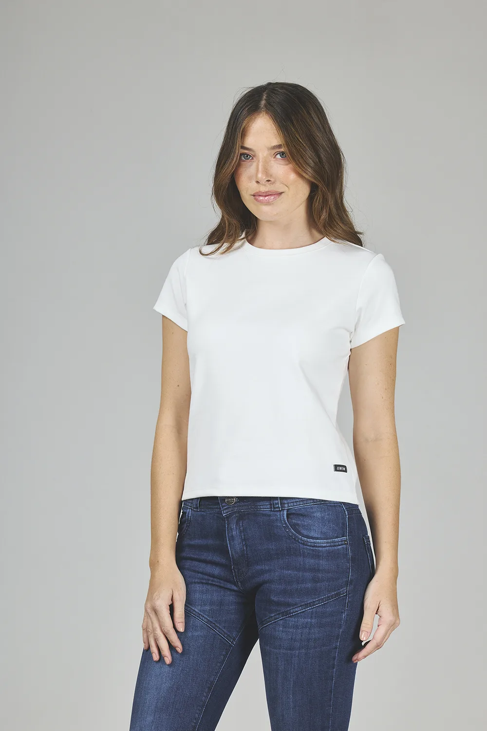 a-72-1.webp ART. A-72 | REMERA BASICA BLANCO OPTICO MANGA CORTA - Imagen 1