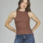 ART. A-81 | MUSCULOSA CHOCOLATE ESCOTE CERRADO