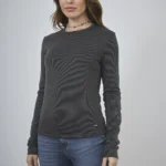 ART. A-95 | REMERA MANGA LARGA NEGRA MORLEY