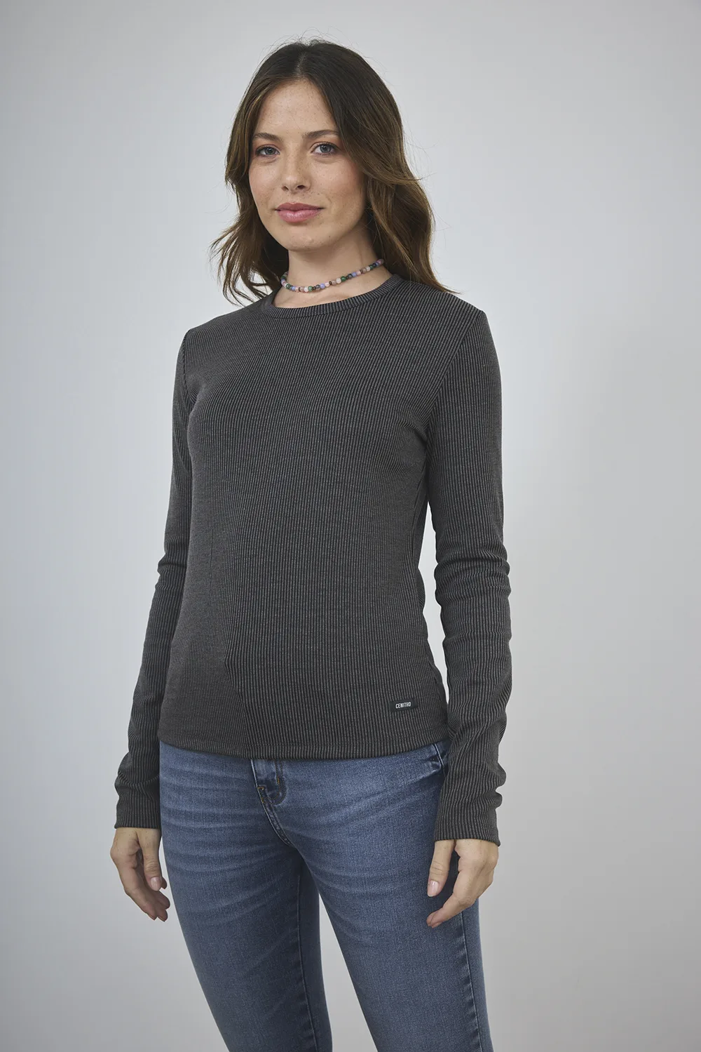 a-95-1.webp ART. A-95 | REMERA MANGA LARGA NEGRA MORLEY - Imagen 1