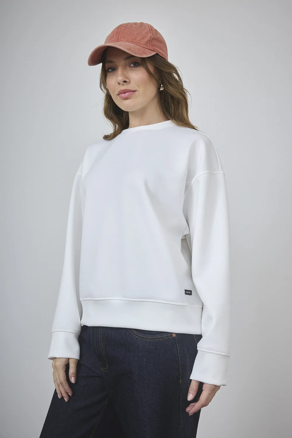 a-99-1.webp ART. A-99 | BUZO OVERSIZE BLANCO LYCRA - Imagen 1
